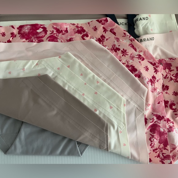 Lucky Brand no Panty lines Smooth &Silky Laser Cut Tech Sealed 5 pc Panties Set - Picture 6 of 10